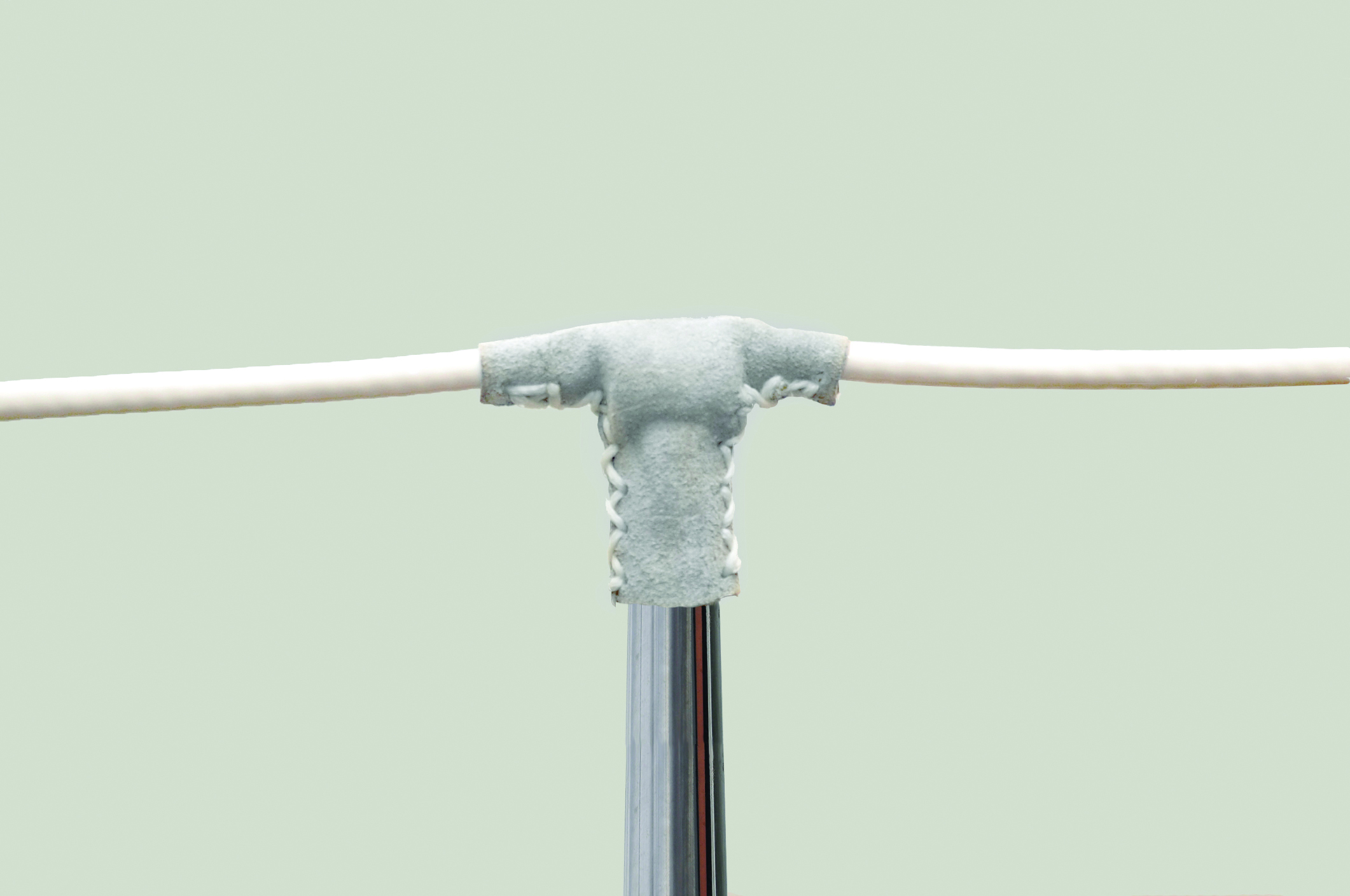 Plastimo waterline design protection chandelier.
